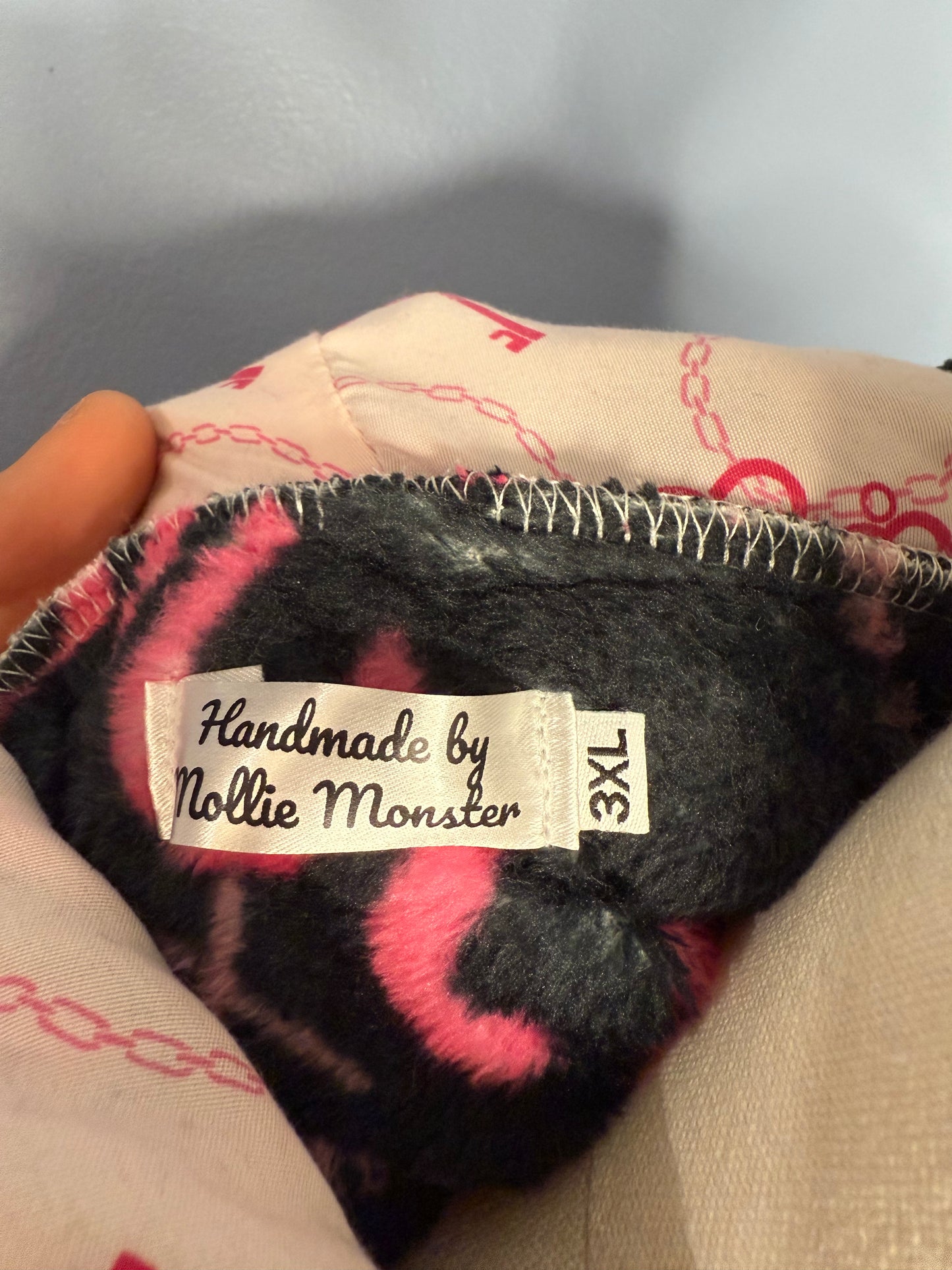 Size-3XL Cropped Fuzzy Hoodie