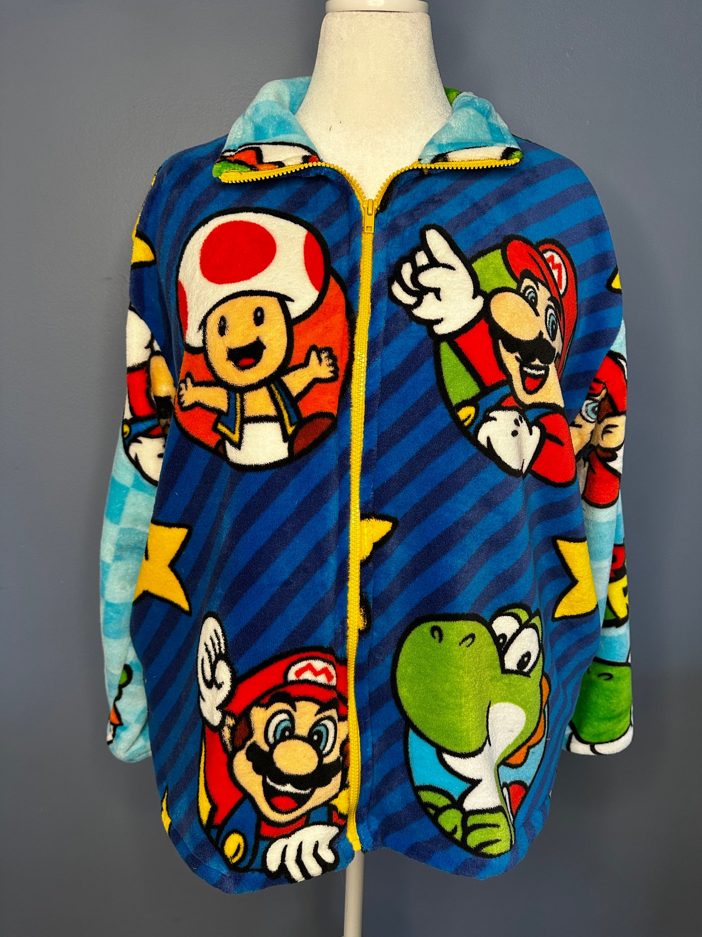Size-XL Super Mario Zip-up Fuzzy Jacket