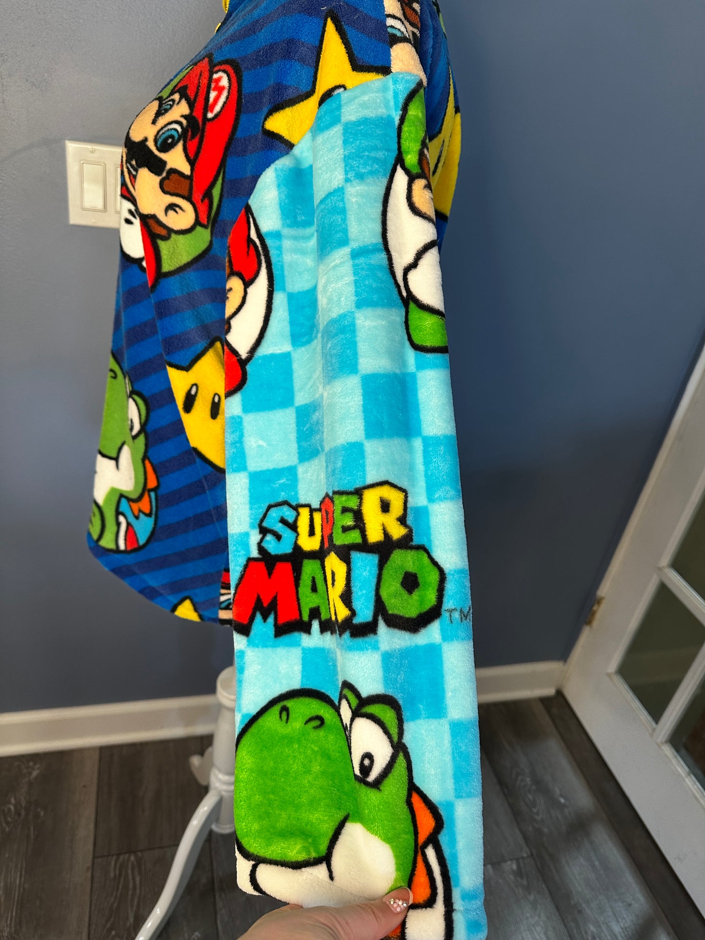 Size-XL Super Mario Zip-up Fuzzy Jacket