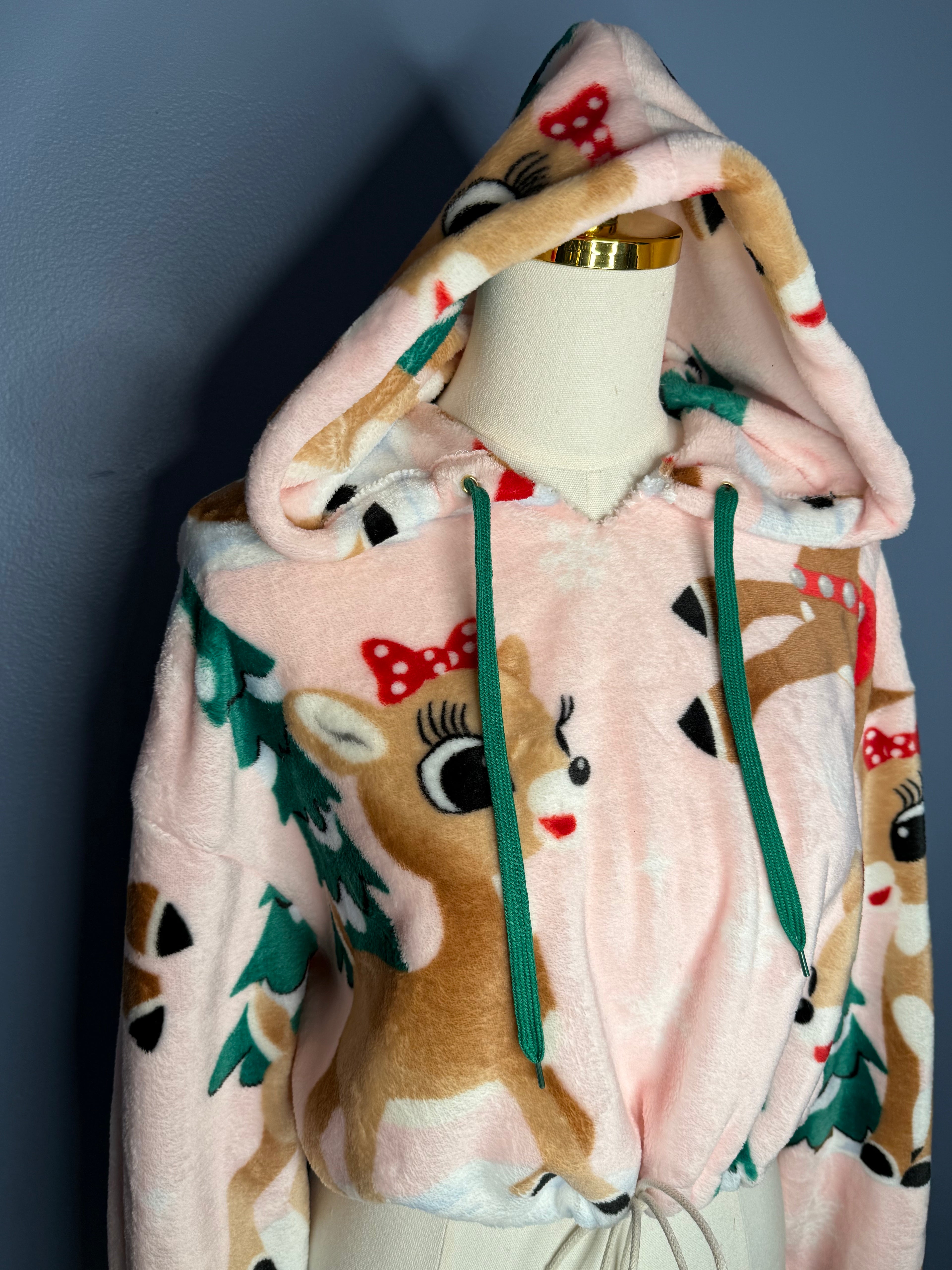 Size-Large Cropped Fuzzy Hoodie