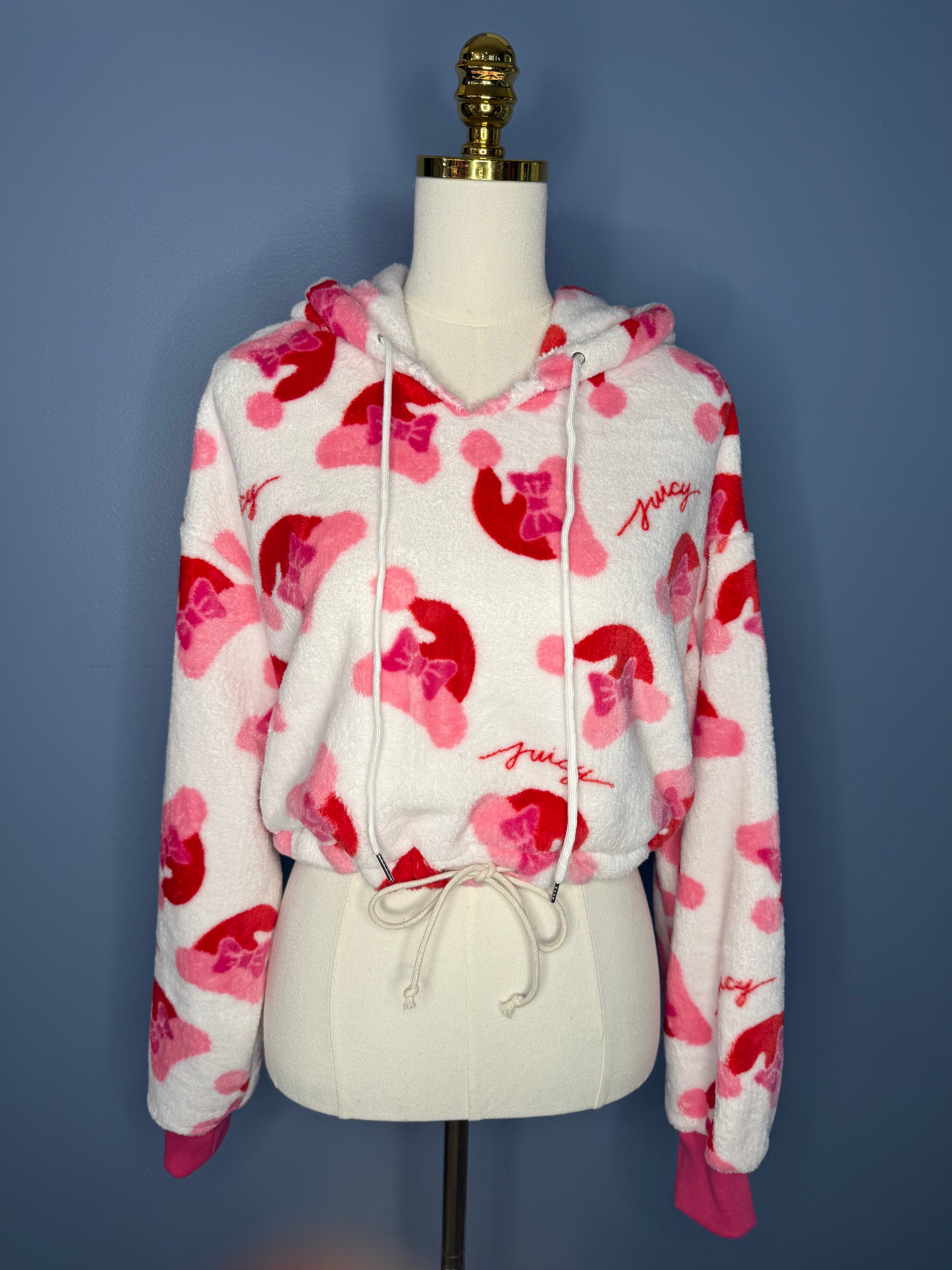 Size-Large Cropped Fuzzy Hoodie