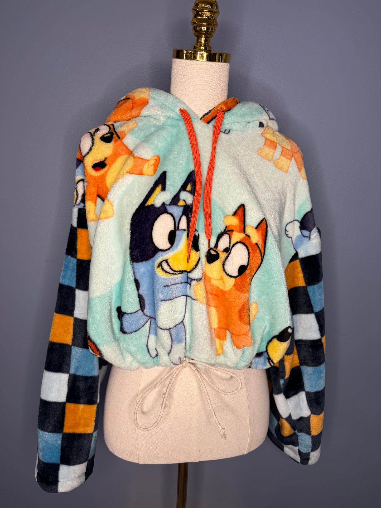 Size-3XL Cropped Fuzzy Hoodie