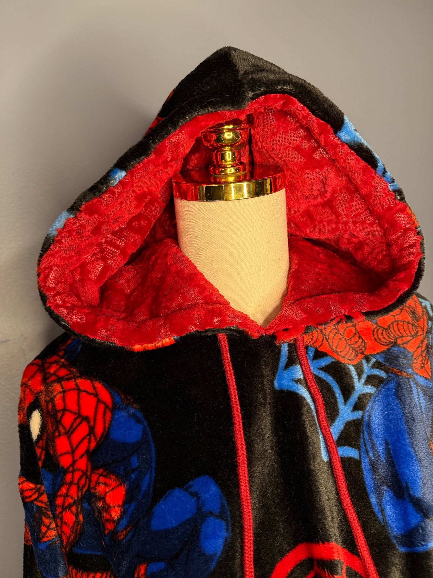 Size-Medium Cropped Fuzzy Hoodie