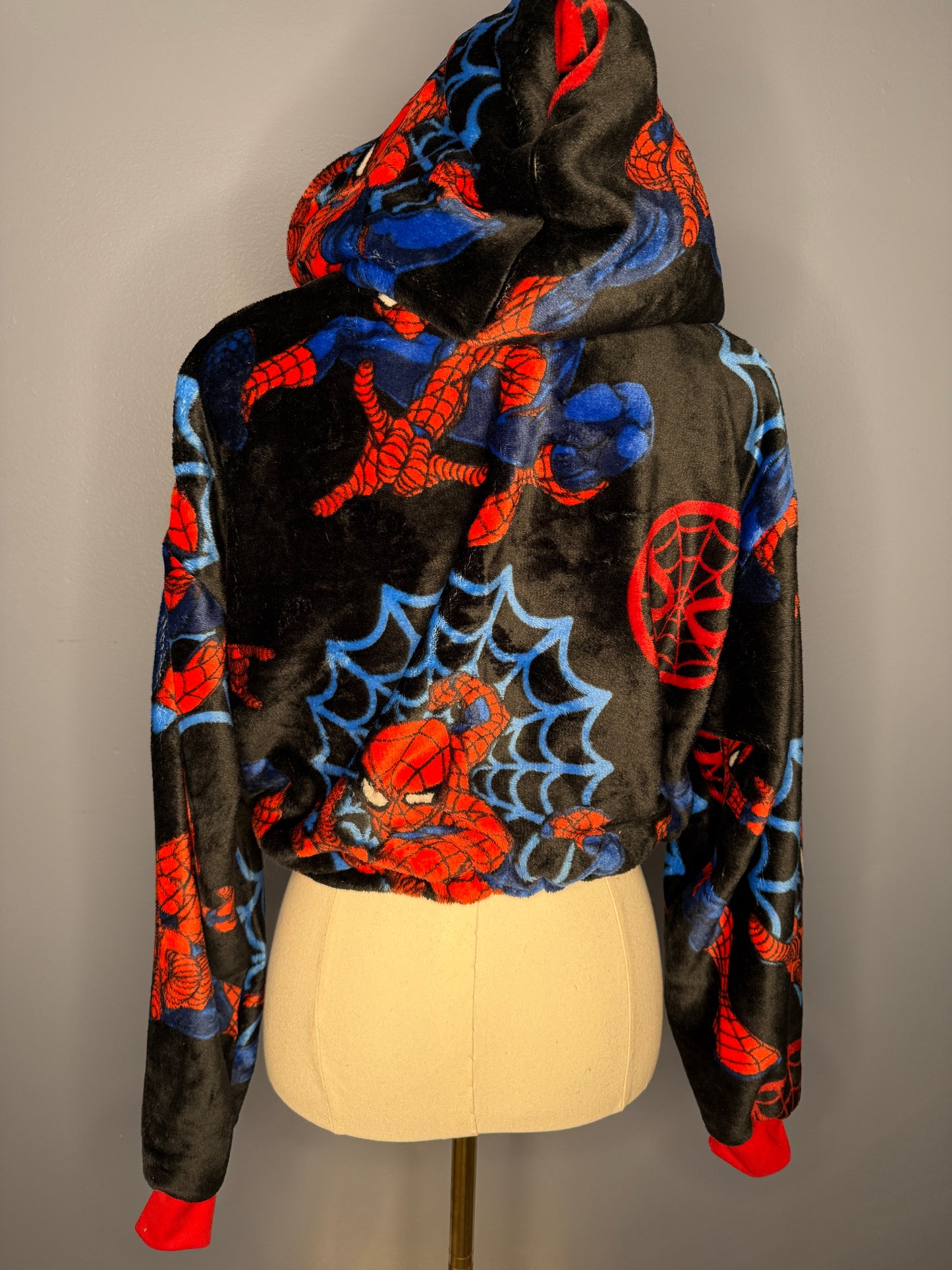 Size-Medium Cropped Fuzzy Hoodie