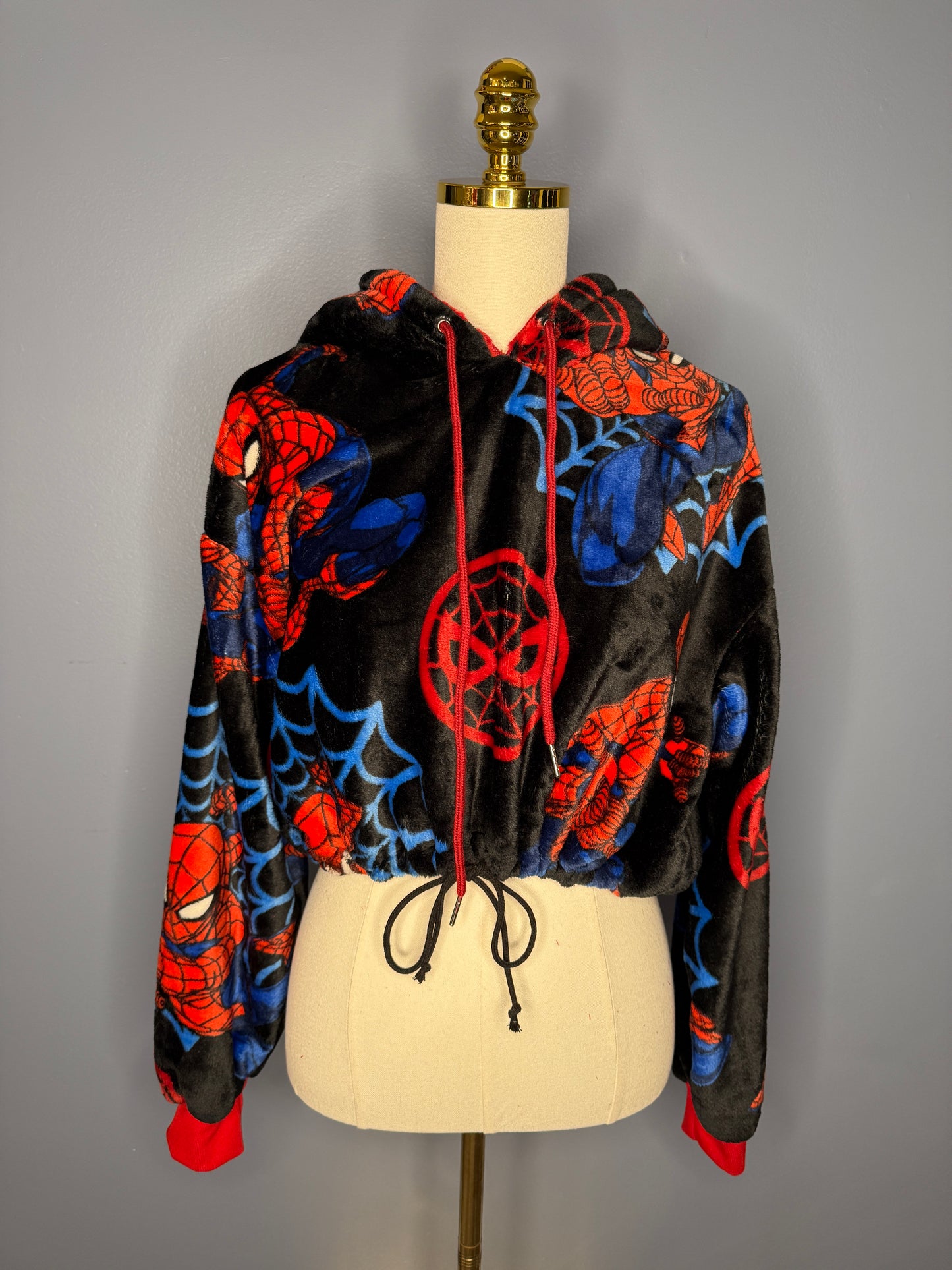 Size-Medium Cropped Fuzzy Hoodie