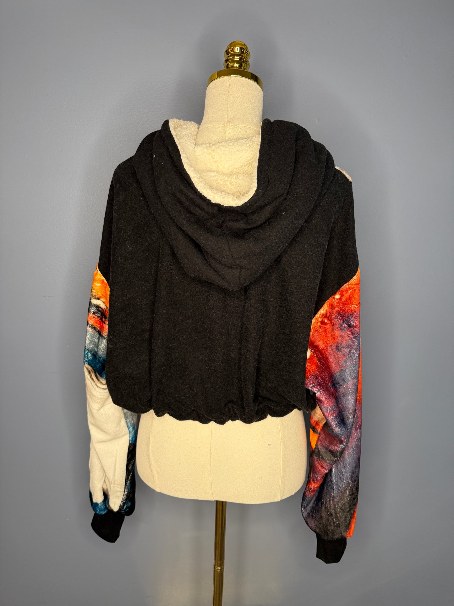 Size-3XL Cropped Fuzzy Hoodie