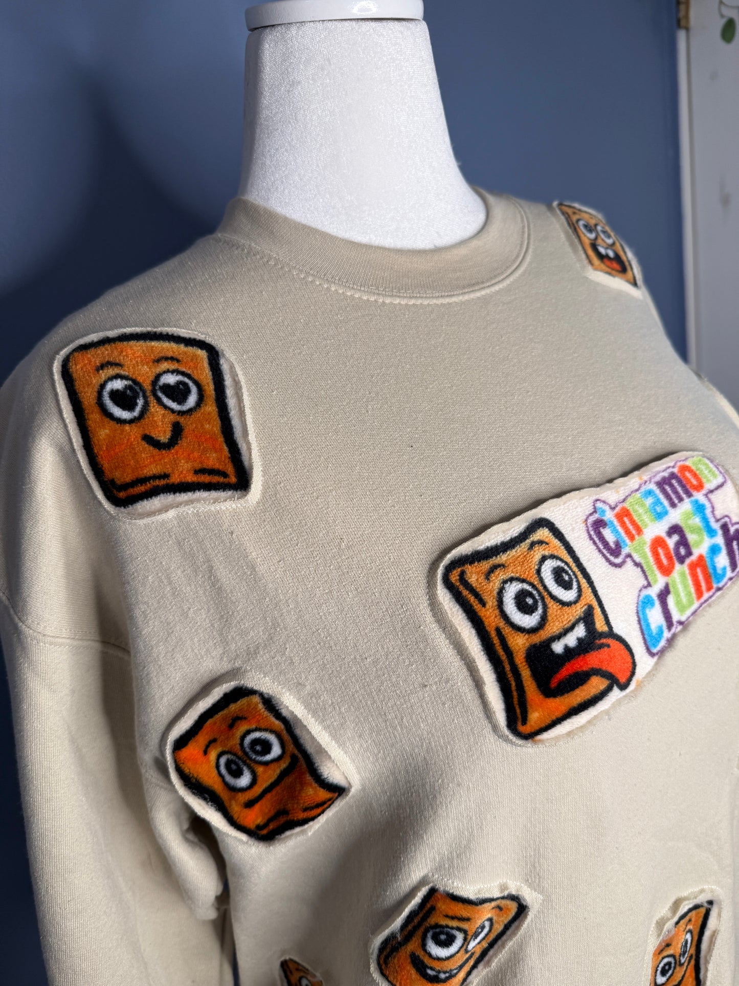 Size-Large Applique Sweatshirt