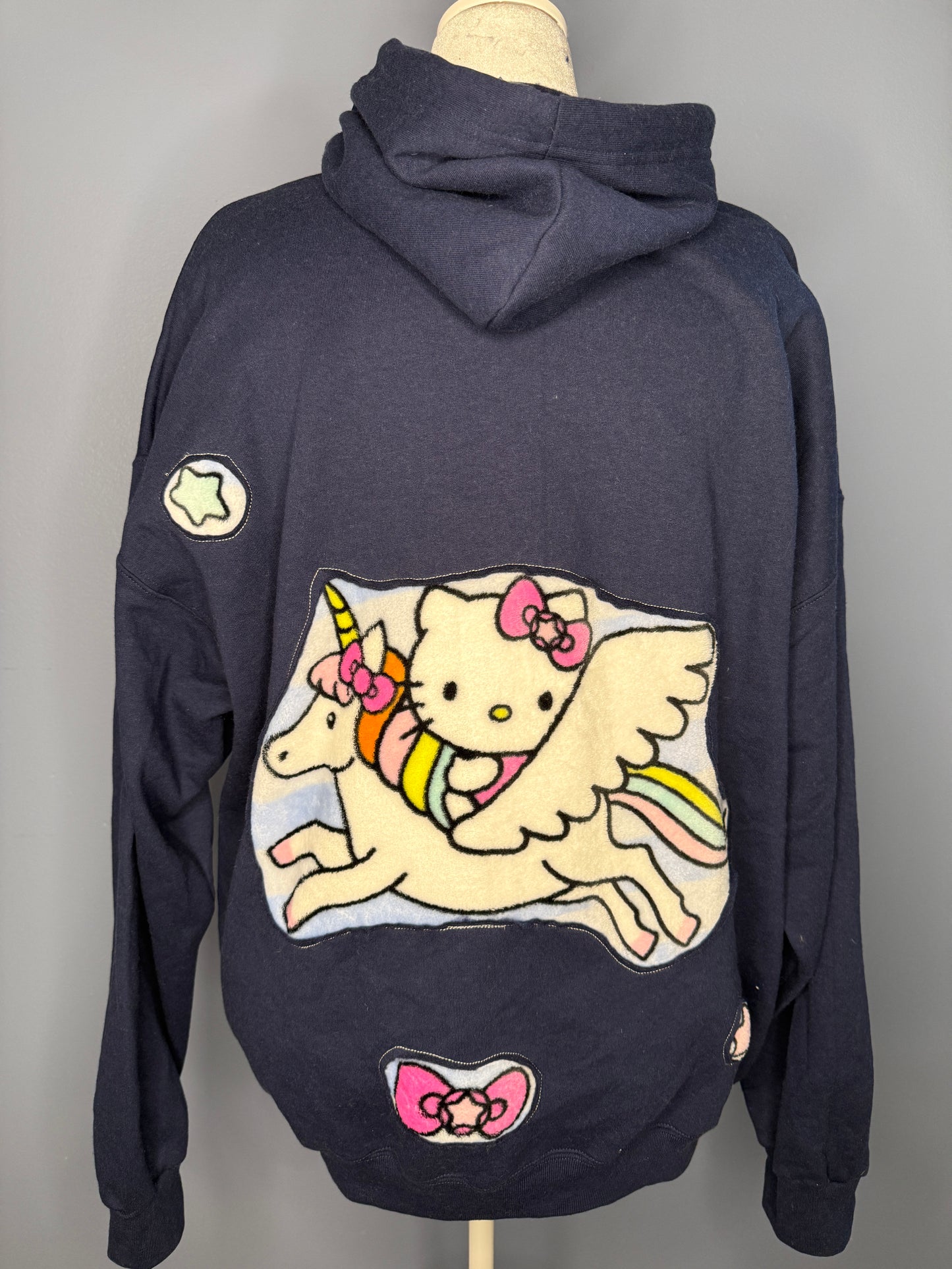 Size-2XL Applique Sweatshirt