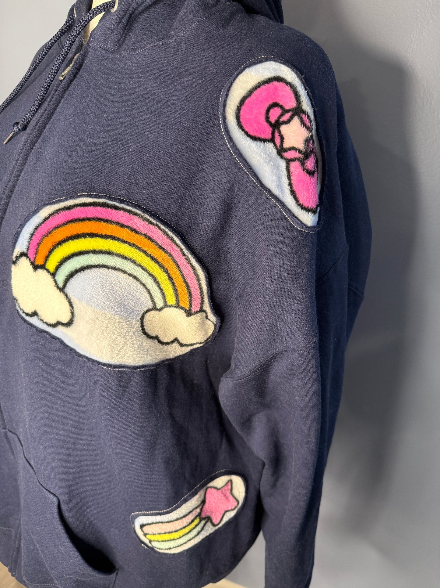 Size-2XL Applique Sweatshirt